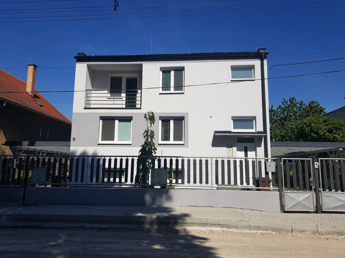 VIP Apartmány Žabník Prievidza Exterior foto